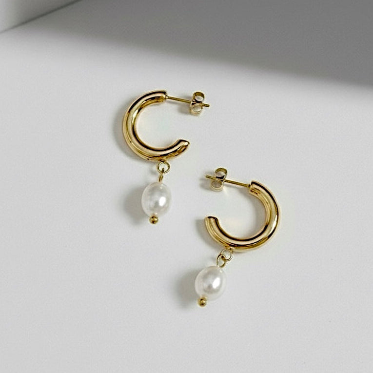 Nalda Pearl Earrings