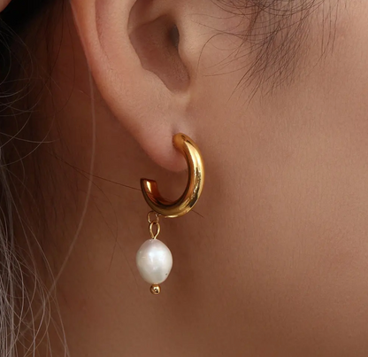 18ct Gold Plated Natural Fresh Water Pearl Drop Earrings