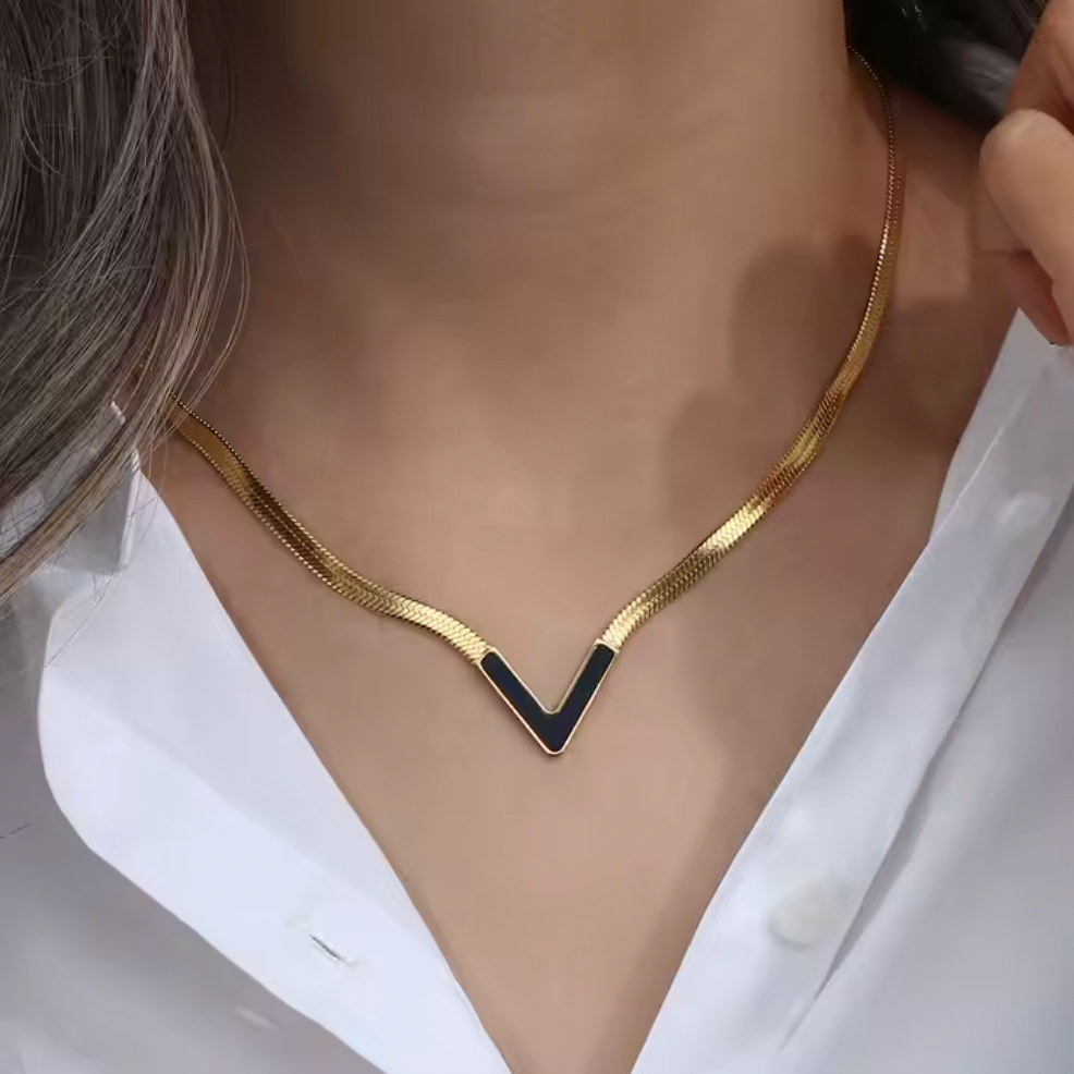 Aurora V Herringbone Necklace