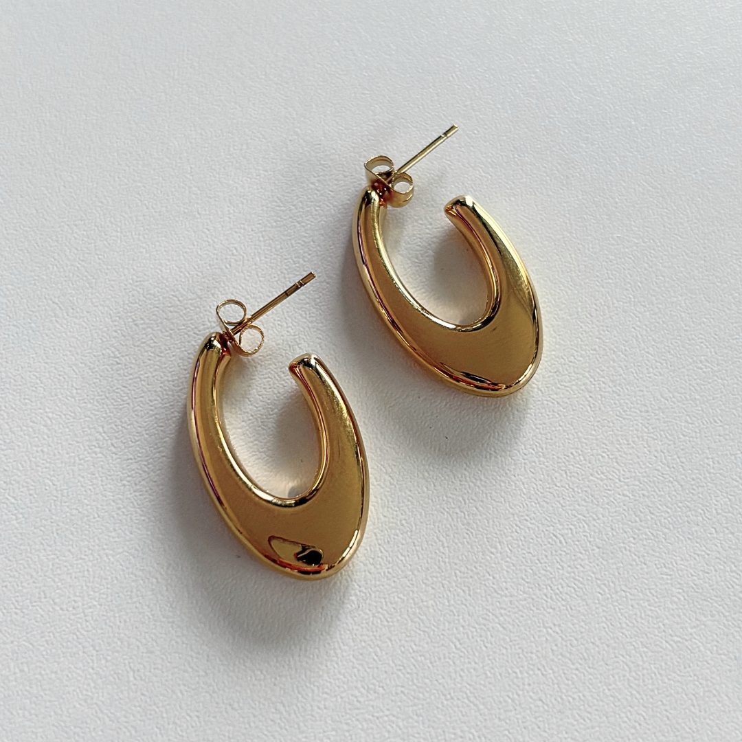 Edira Oval Earrings