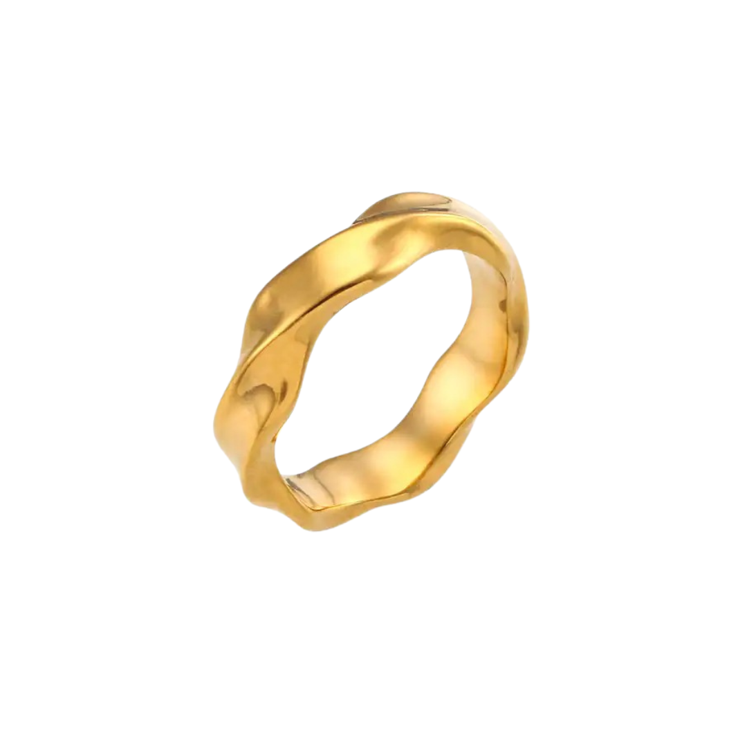 Bella Gold Minimalist Wave Detail Ring