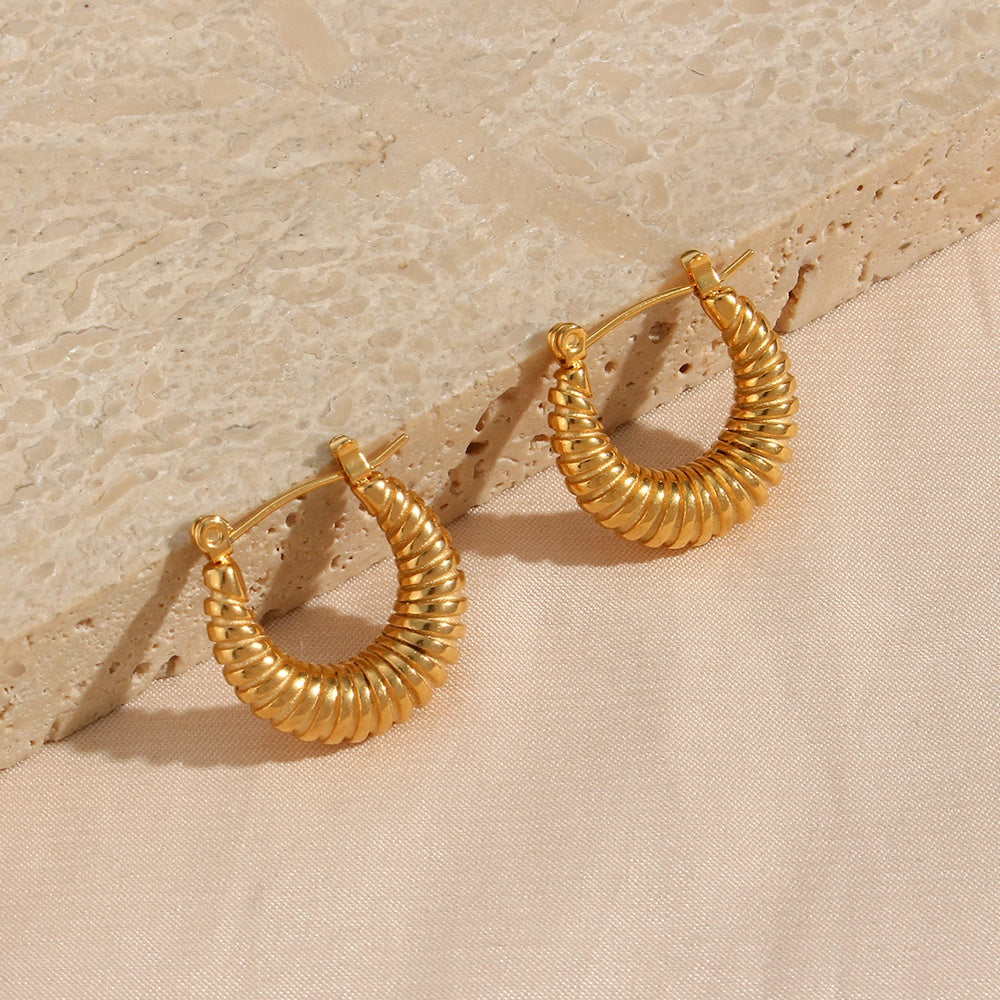 18ct gold Plated Classic Lightweight Hoop Earrings